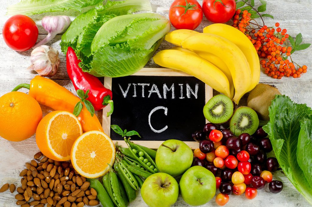 Có nên uống vitamin C theo khuyến nghị của bác sĩ hay tự ý dùng?